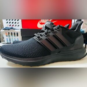 Adidas Triple Black Running Shoes Ultradream DNA